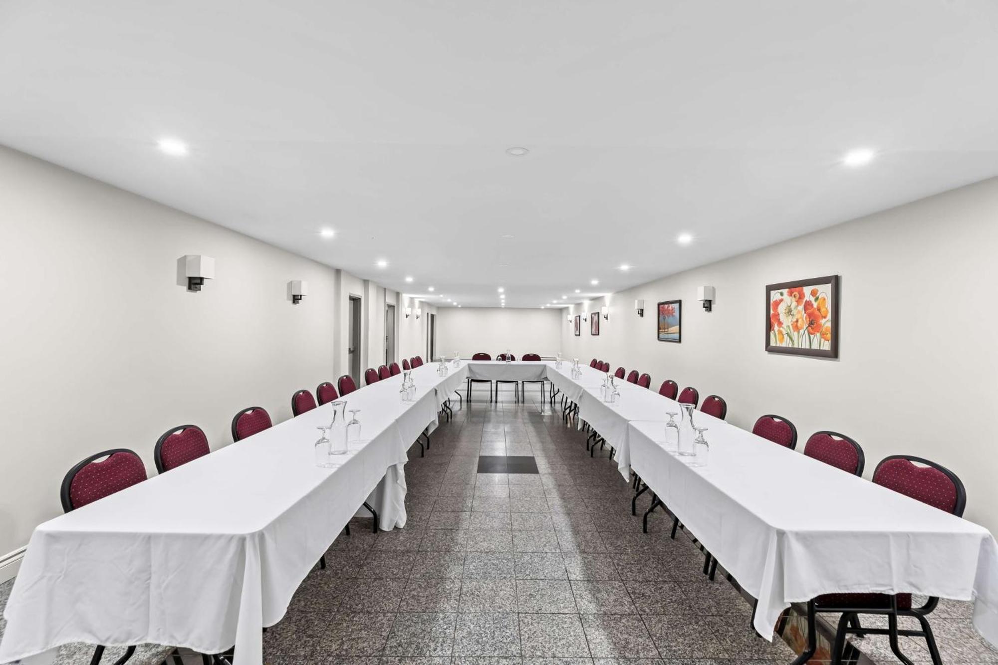 Best Western Plus Montreal East Exterior photo