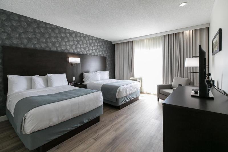 Best Western Plus Montreal East Exterior photo